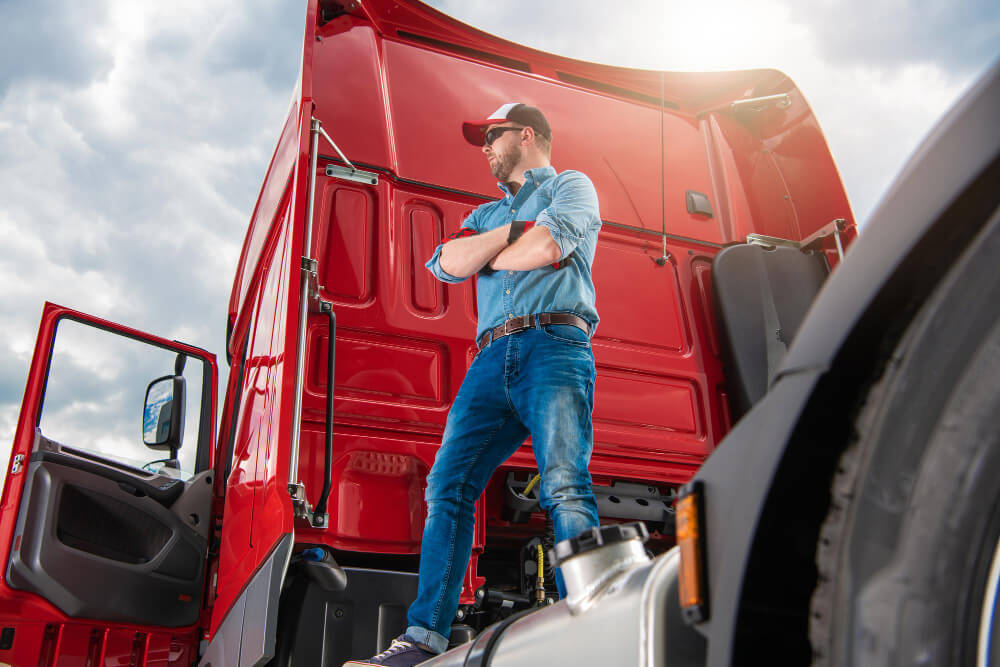 How Truck Insurance Coverage Varies for Long-Haul vs. Local Drivers